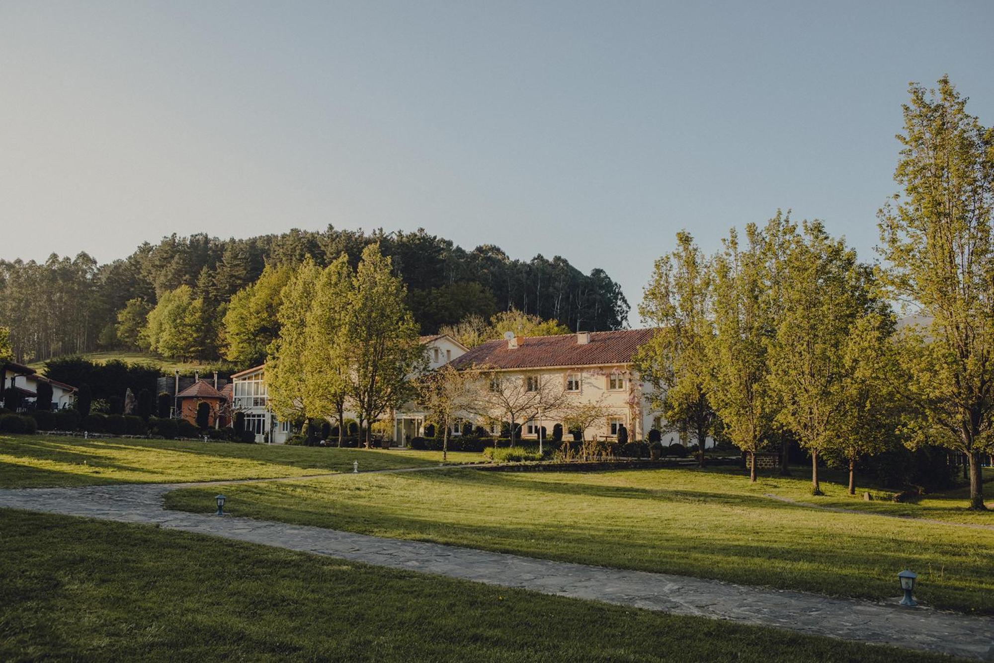 Laiseca Amalurra Ecohotel & Retreat Center מראה חיצוני תמונה